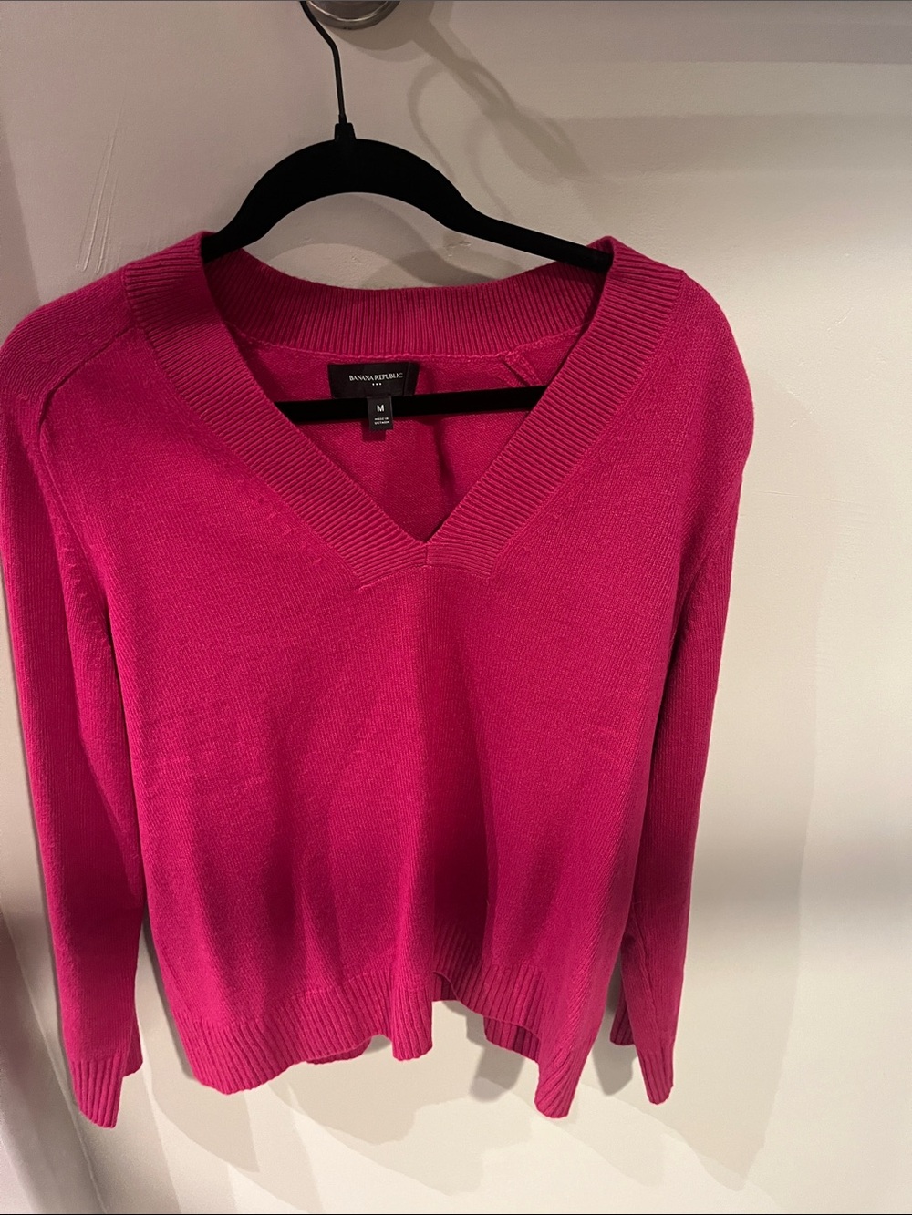 Banana Republic Hot Pink V-Neck Women's Sweater